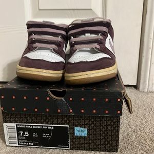 Women’s Nike Dink Low Size 7.5